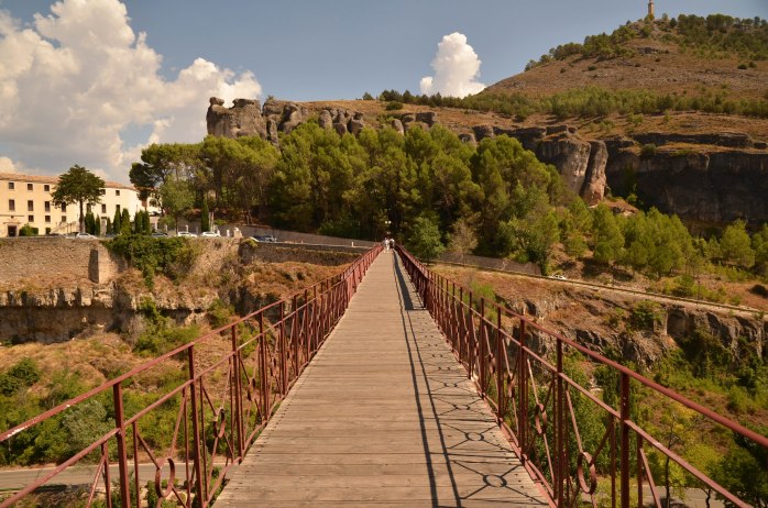 casas colgadas hanging houses cuenca travel 